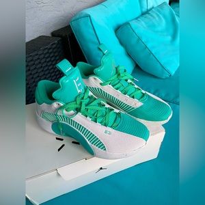 NIB Air Jordan XXXV Low Guo Sneakers